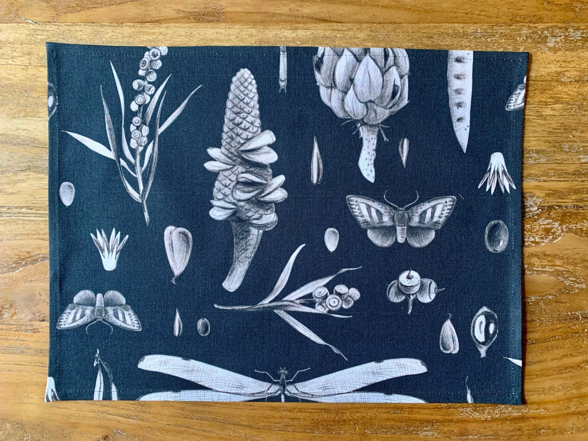 Table Placemat - Seeds Carbon
